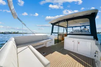 Thumbnail von MJM Yachts 4