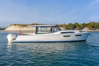 Thumbnail von MJM Yachts 42