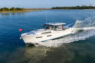 Thumbnail von MJM Yachts 42