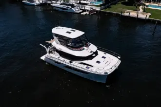 Thumbnail von Aquila 44 Yacht