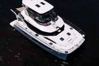 Thumbnail von Aquila 44 Yacht