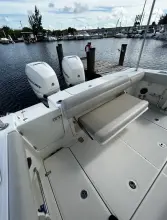 Thumbnail von Boston Whaler 330 Outrage