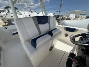 Thumbnail von Robalo R272 CC