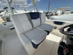 Thumbnail von Robalo R272 CC