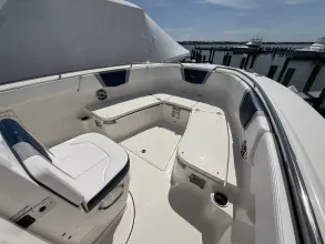 Thumbnail von Robalo R272 CC