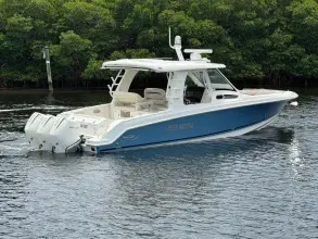 Thumbnail von Boston Whaler 350 Realm