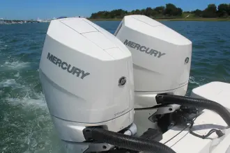 Thumbnail von Boston Whaler 330 Outrage
