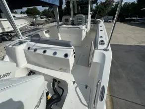 Thumbnail von Boston Whaler 280 Outrage