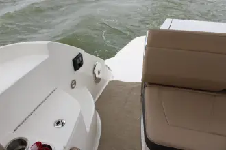 Thumbnail von Sea Ray SLX 350