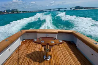 Thumbnail von Miller Marine 36 Express