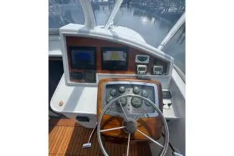 Thumbnail von Miller Marine 36 Express