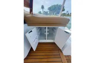 Thumbnail von Miller Marine 36 Express