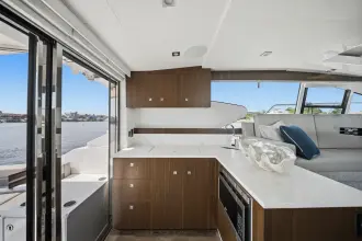 Thumbnail von Cruisers Yachts 46 Cantius