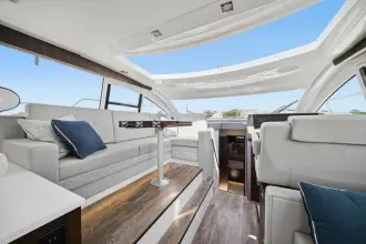 Thumbnail von Cruisers Yachts 46 Cantius