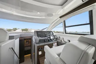 Thumbnail von Cruisers Yachts 46 Cantius
