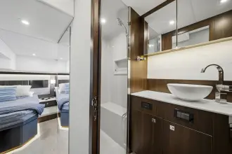 Thumbnail von Cruisers Yachts 46 Cantius