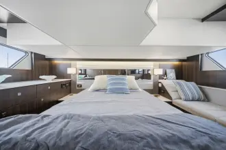 Thumbnail von Cruisers Yachts 46 Cantius
