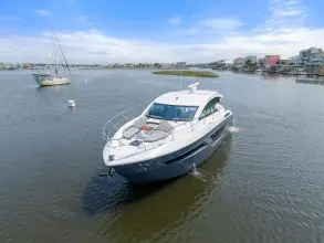 Thumbnail von Cruisers Yachts 46 Cantius