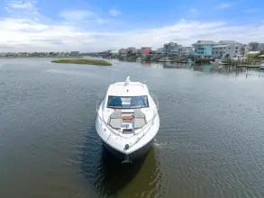 Thumbnail von Cruisers Yachts 46 Cantius