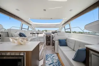 Thumbnail von Cruisers Yachts 46 Cantius