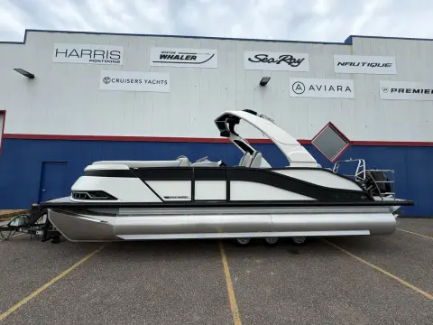 Harris Grand Mariner 230