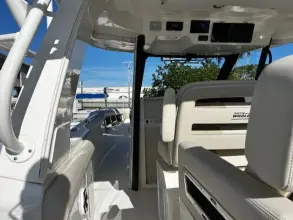 Thumbnail von Boston Whaler 350 Realm