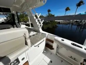 Thumbnail von Boston Whaler 350 Realm