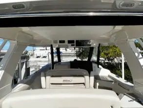 Thumbnail von Boston Whaler 350 Realm