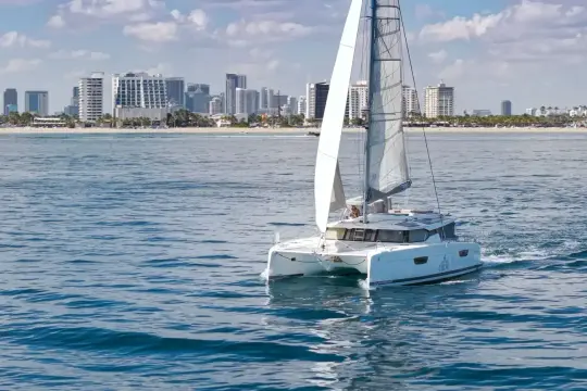 Fountaine Pajot Saona 47 Grand Crew