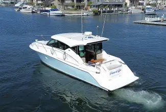 Thumbnail von Tiara Yachts 39 Coupe