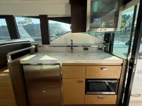 Thumbnail von Tiara Yachts 39 Coupe
