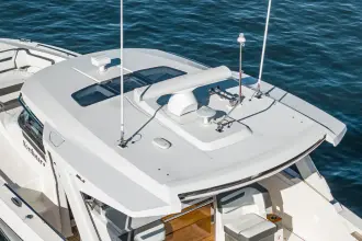 Thumbnail von Tiara Yachts 38 LS