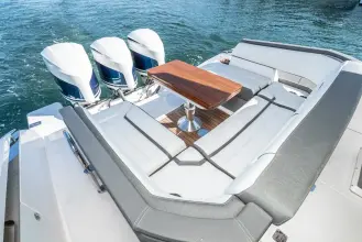 Thumbnail von Tiara Yachts 38 LS