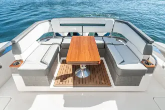 Thumbnail von Tiara Yachts 38 LS