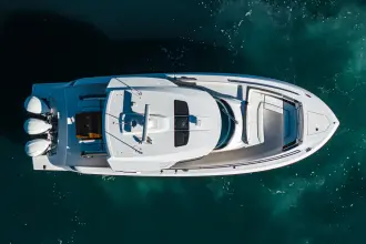 Thumbnail von Tiara Yachts 38 LS