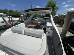 Thumbnail von Sea Ray SLX 400