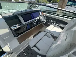 Thumbnail von Sea Ray SLX 400