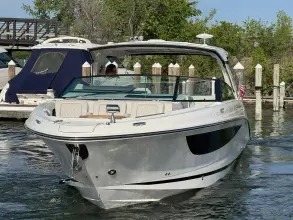Thumbnail von Sea Ray SLX 400