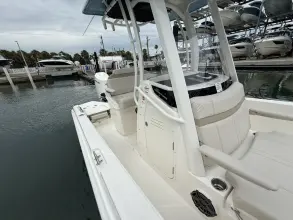 Thumbnail von Boston Whaler 250 Dauntless