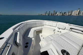 Thumbnail von Pursuit S 378 Sport