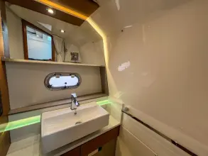 Thumbnail von Tiara Yachts 38 LS