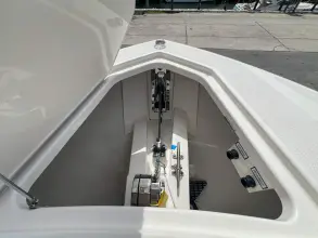 Thumbnail von Tiara Yachts 38 LS