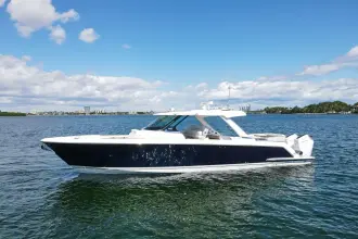 Thumbnail von Tiara Yachts 43LS MARILEE
