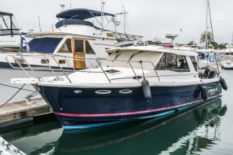 Thumbnail von Cutwater Boats C 30 Sedan 2014 Cutwater C-30 Sedan