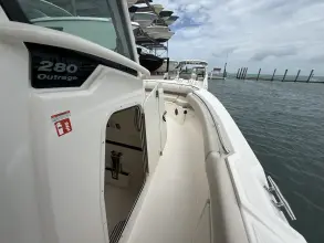 Thumbnail von Boston Whaler 280 Outrage