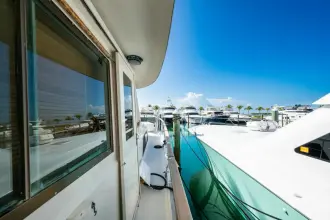 Thumbnail von Hatteras 58 Yacht Fish