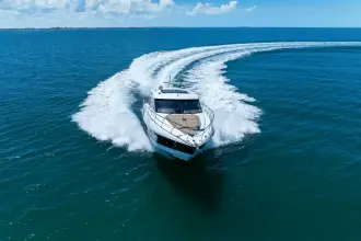 Thumbnail von Cruisers Yachts 45 Cantius