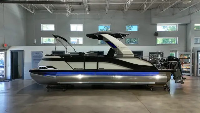 Harris Grand Mariner 230