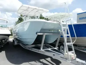 Twin Vee 240 Center Console STX