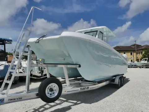 Twin Vee 280 GFX2
